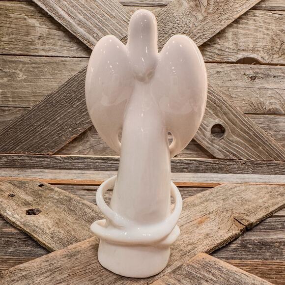 Gorgeous Vintage White and Gold Porcelain Angel-Mother-Grandmother Holding Baby - Picture 5 of 8
